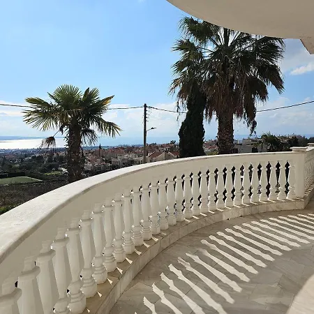 Villa Escape To Panorama And Enjoy The Classic Charm With Stunning Sea Views